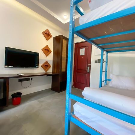Downtown Hostels - Anjuna Eksteriør billede