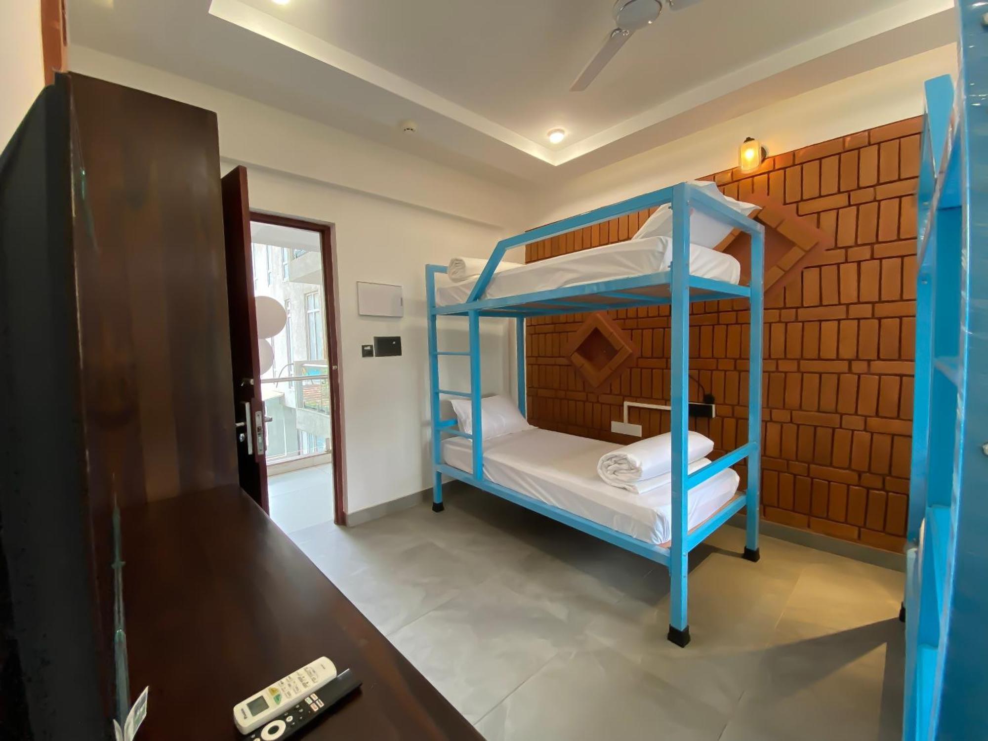 Downtown Hostels - Anjuna Eksteriør billede