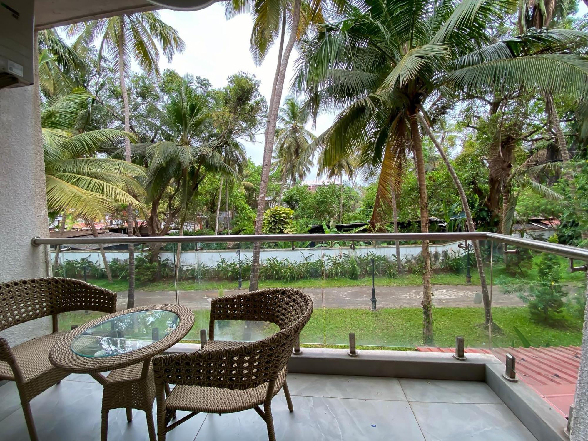 Downtown Hostels - Anjuna Eksteriør billede