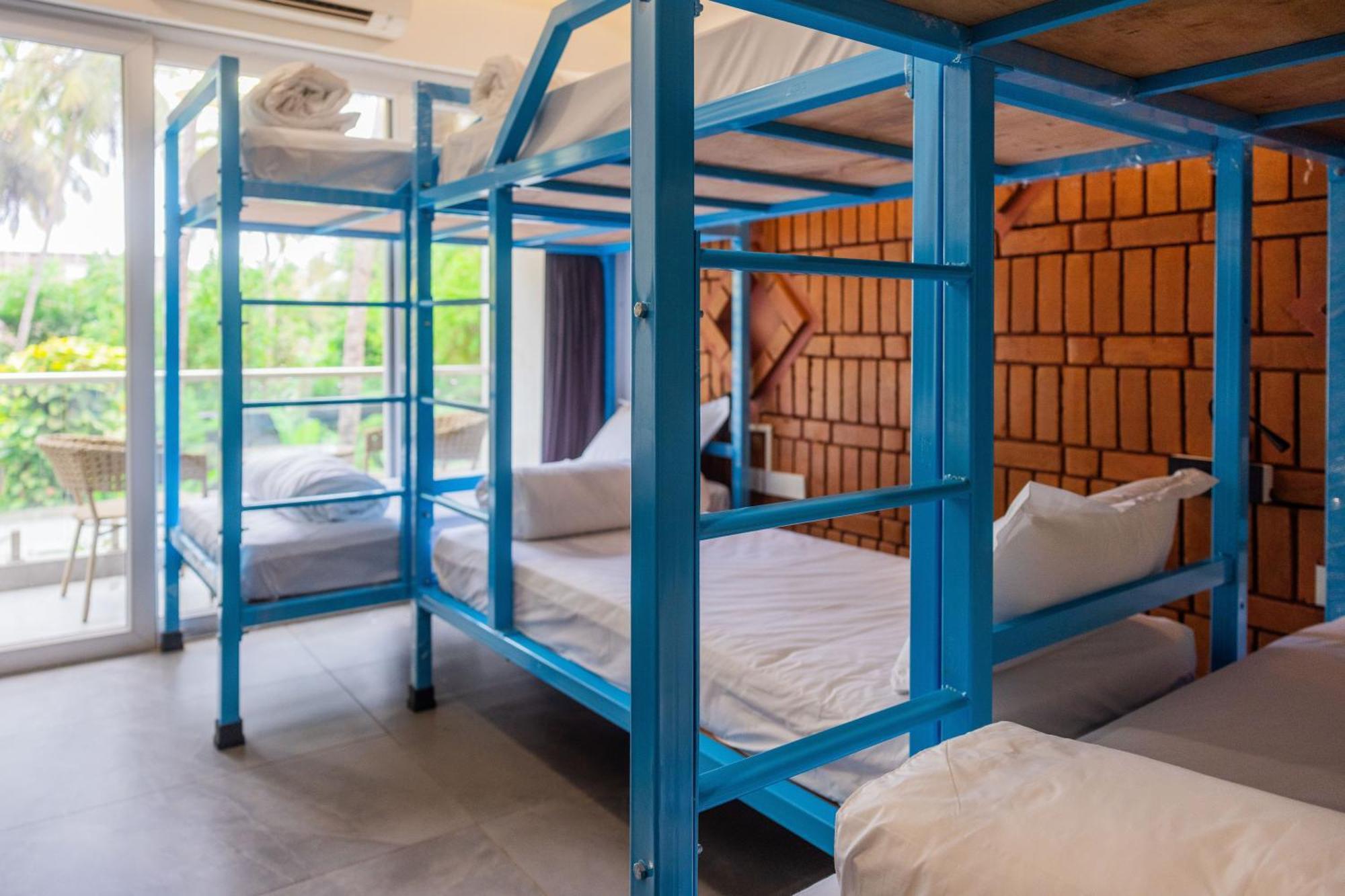 Downtown Hostels - Anjuna Eksteriør billede