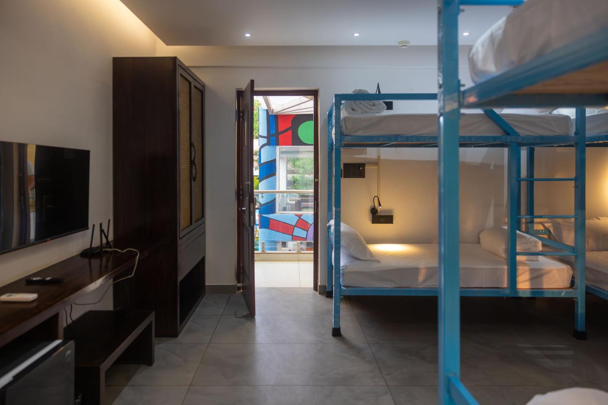 Downtown Hostels - Anjuna Eksteriør billede
